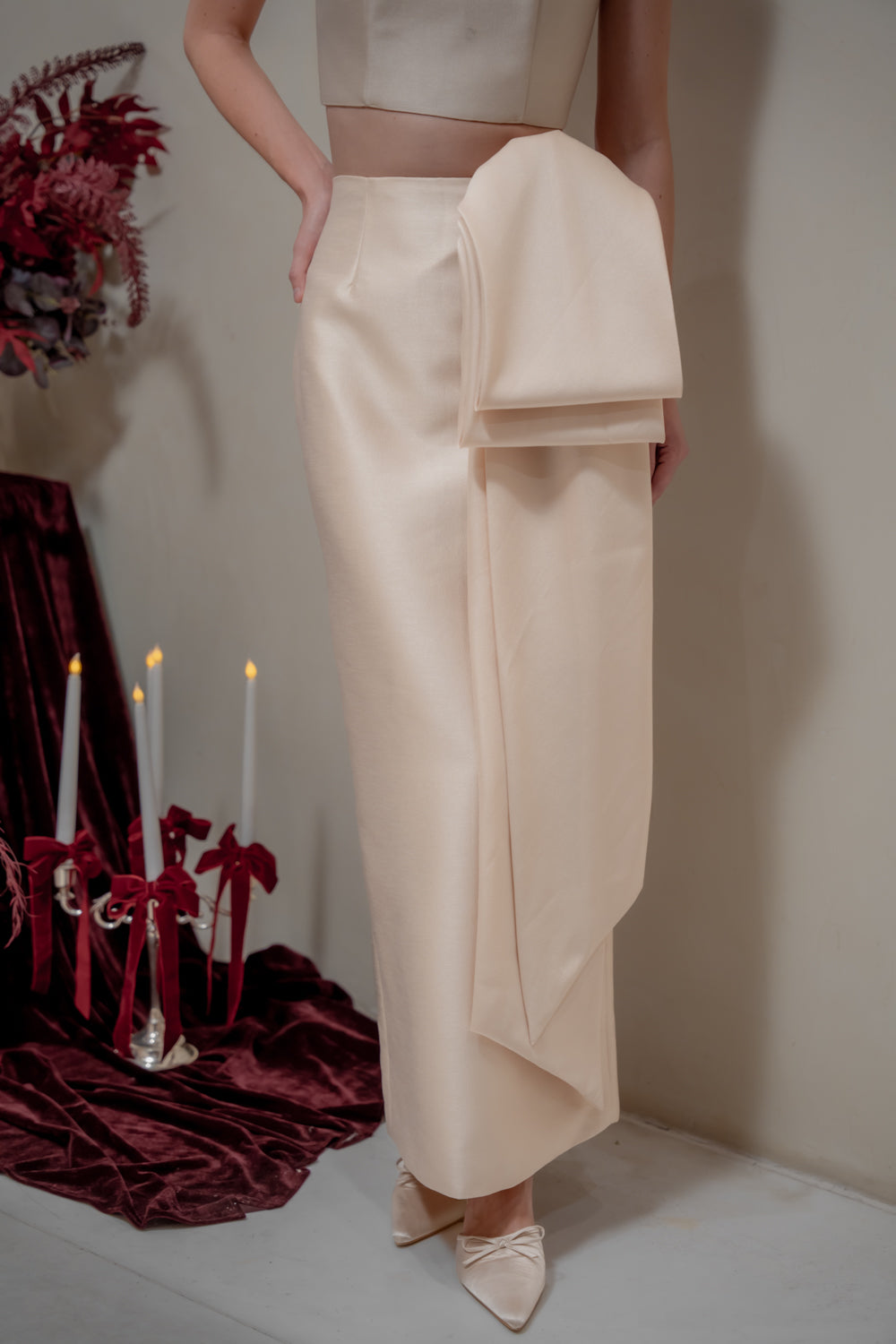 AMBROSIA SET Strappy Top and Side Bow Pencil Skirt (Light Gold Gazaar)