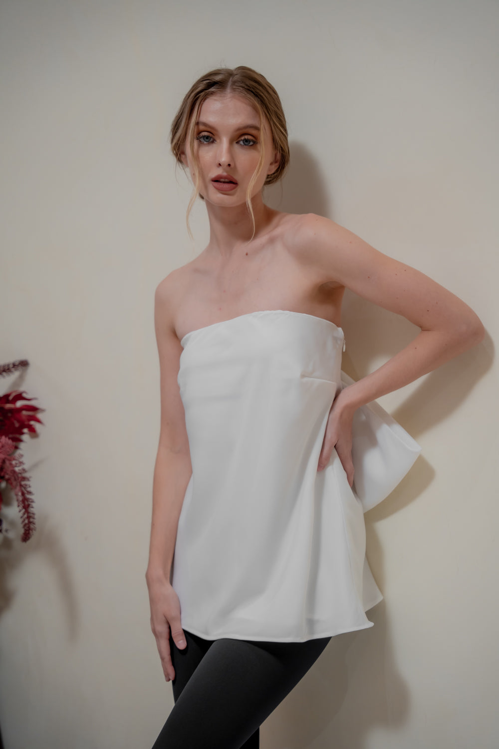 CALLA TOP Strapless Top with Bow Back (White Silk Crepe)