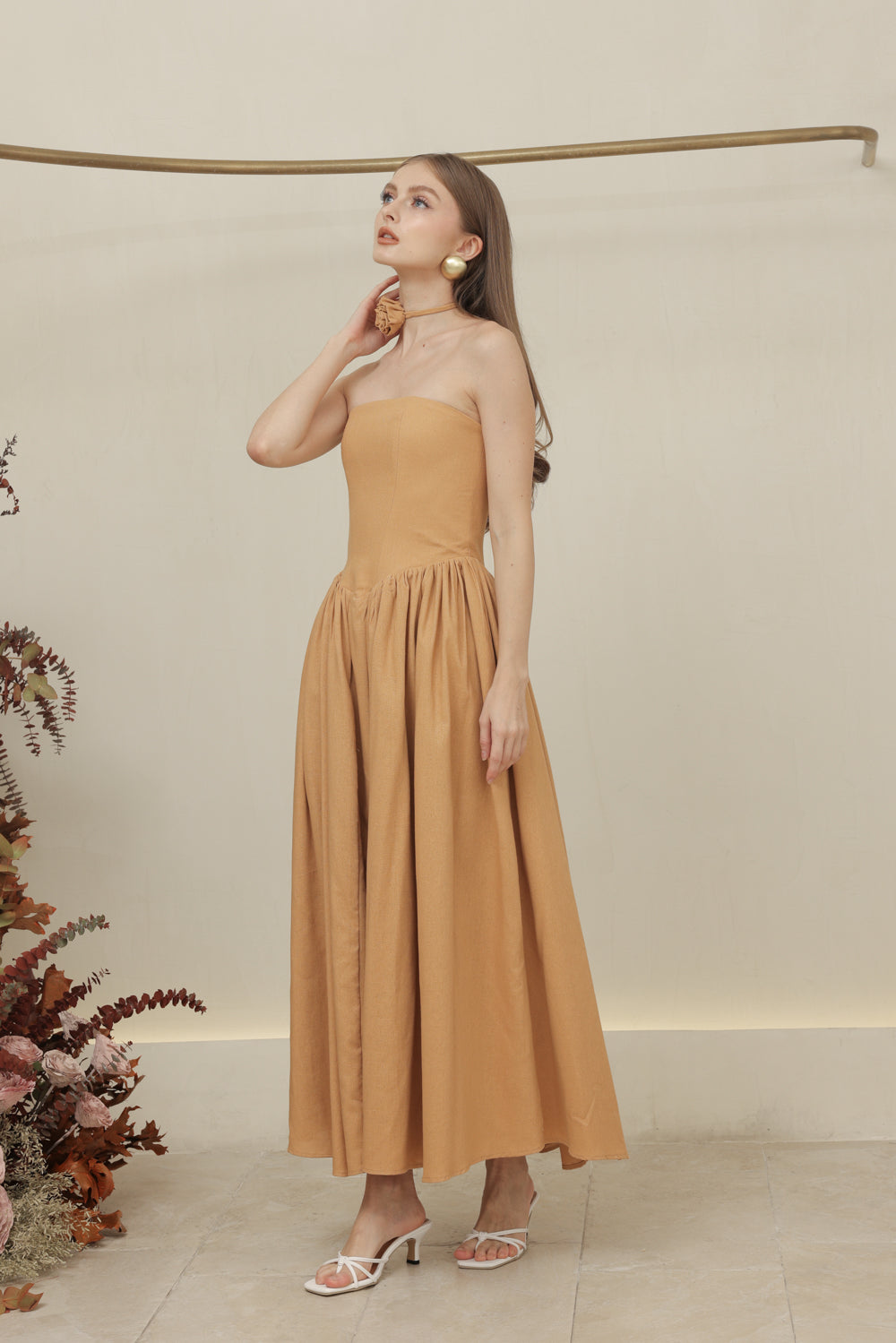COCO DRESS Strapless Baroque Style Waist Midi Dress with Floral Neckpiece (Camel Linen)