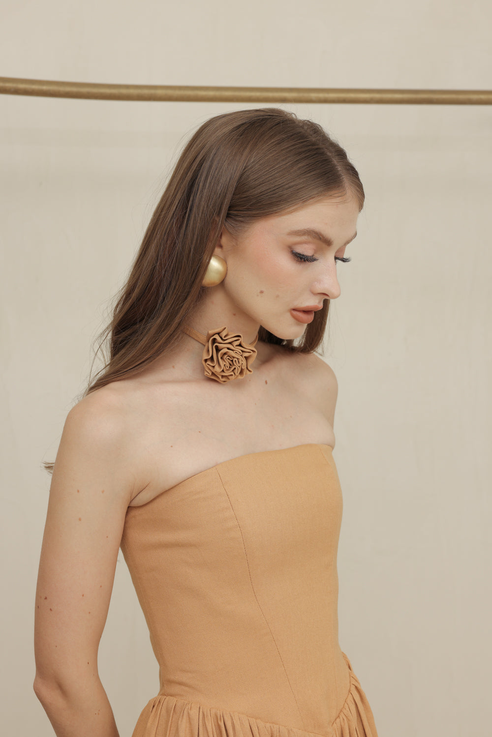 COCO DRESS Strapless Baroque Style Waist Midi Dress with Floral Neckpiece (Camel Linen)