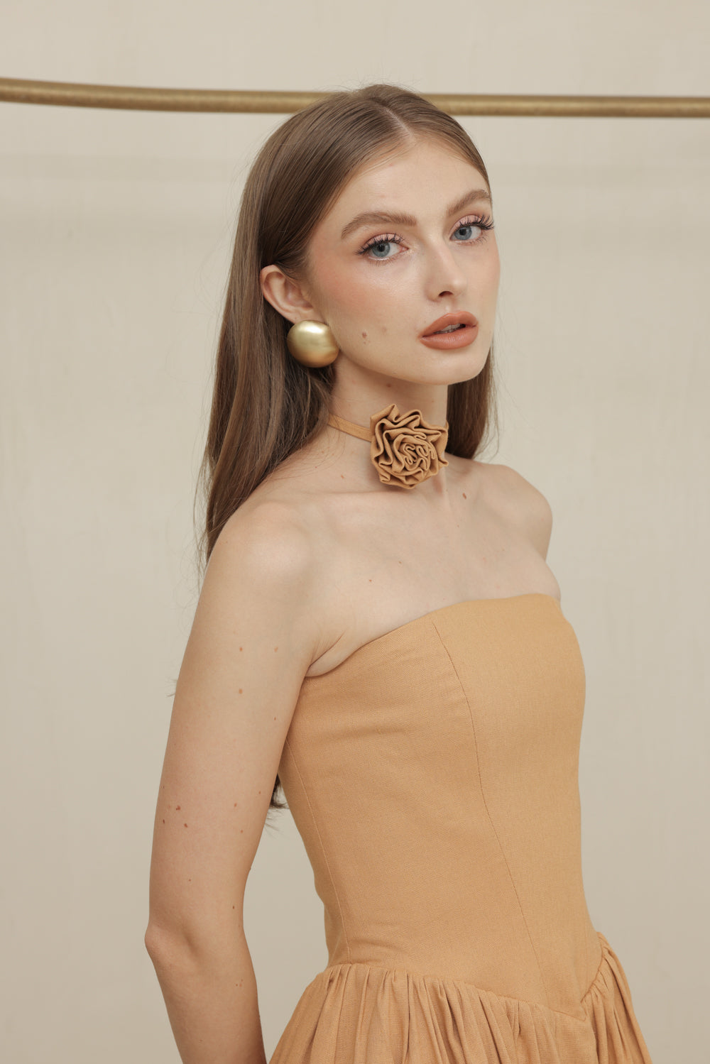 COCO DRESS Strapless Baroque Style Waist Midi Dress with Floral Neckpiece (Camel Linen)