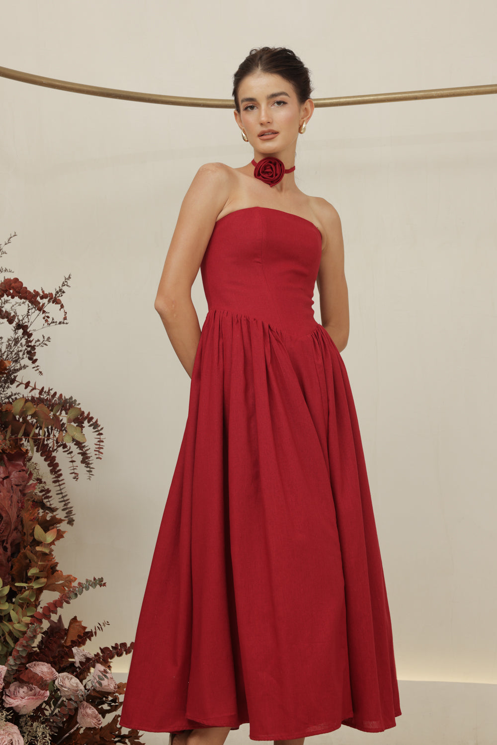 COCO DRESS Strapless Baroque Style Waist Midi Dress with Floral Neckpiece (Maroon Linen)