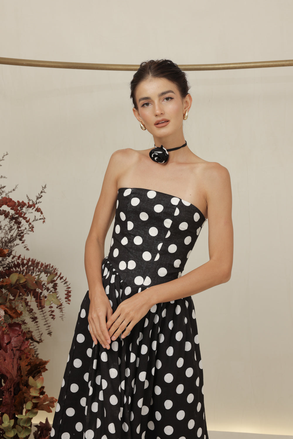 COCO DRESS Strapless Baroque Style Waist Midi Dress with Floral Neckpiece (Black Polkadot)