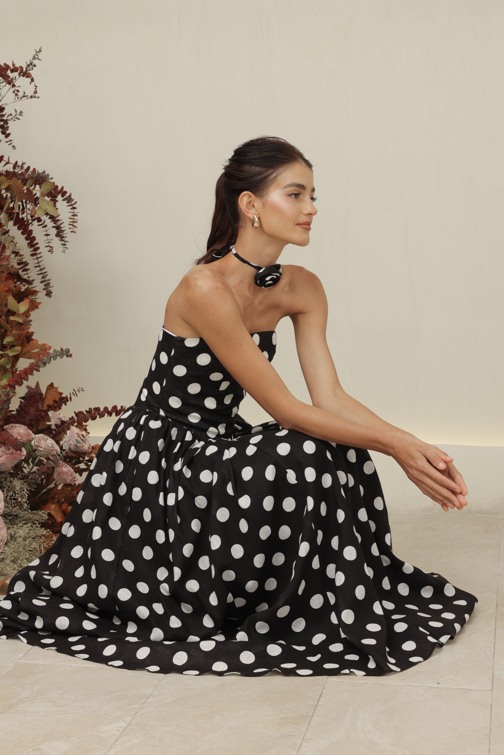 COCO DRESS Strapless Baroque Style Waist Midi Dress with Floral Neckpiece (Black Polkadot)