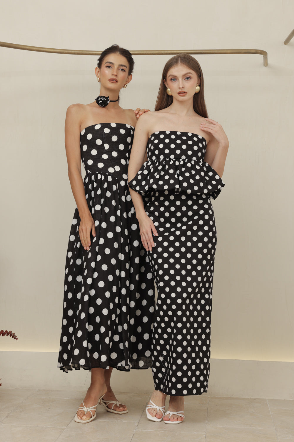 COCO DRESS Strapless Baroque Style Waist Midi Dress with Floral Neckpiece (Black Polkadot)