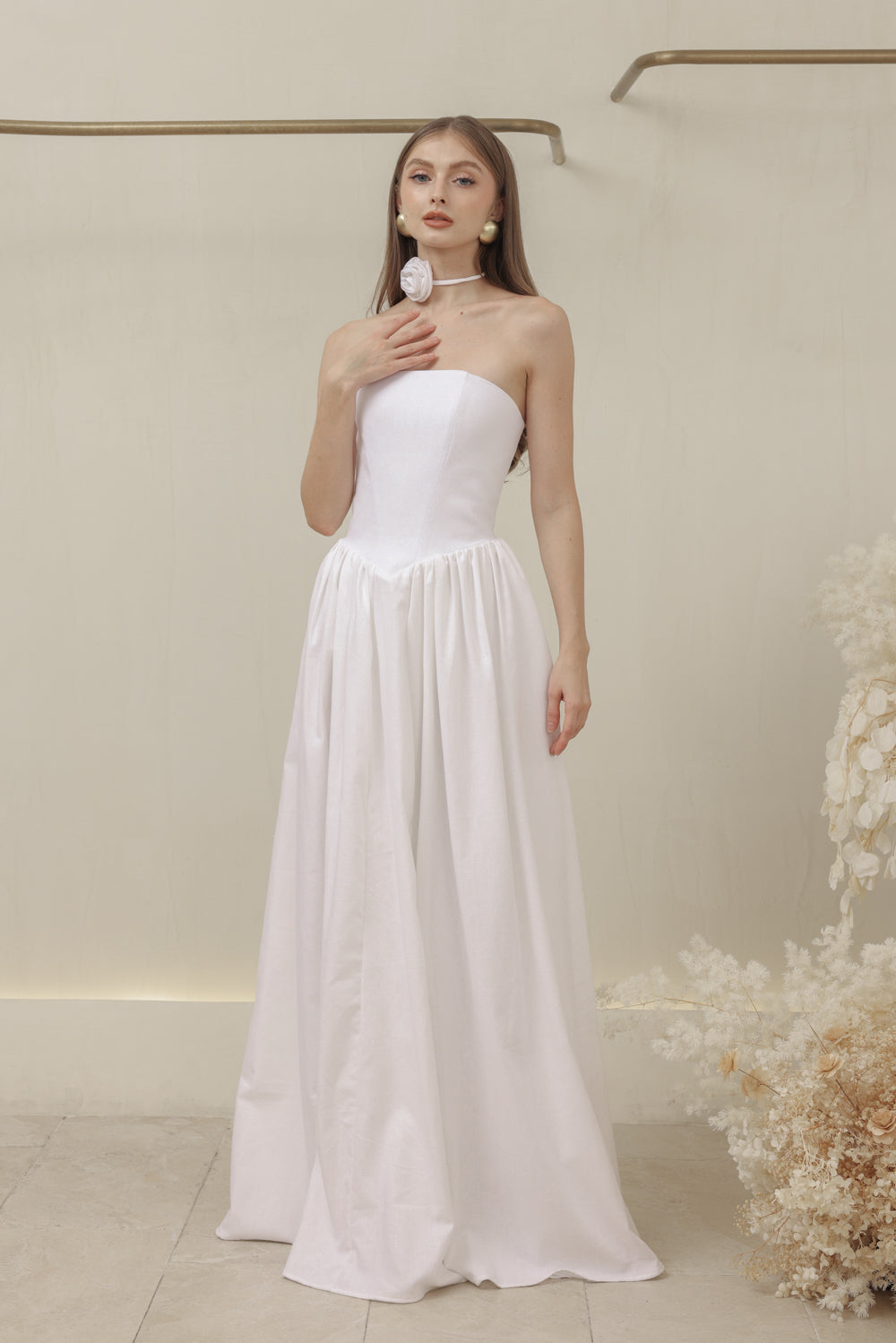 CAPUCINE DRESS Strapless Baroque Style Waist Maxi Dress with Floral Neckpiece (White Linen)