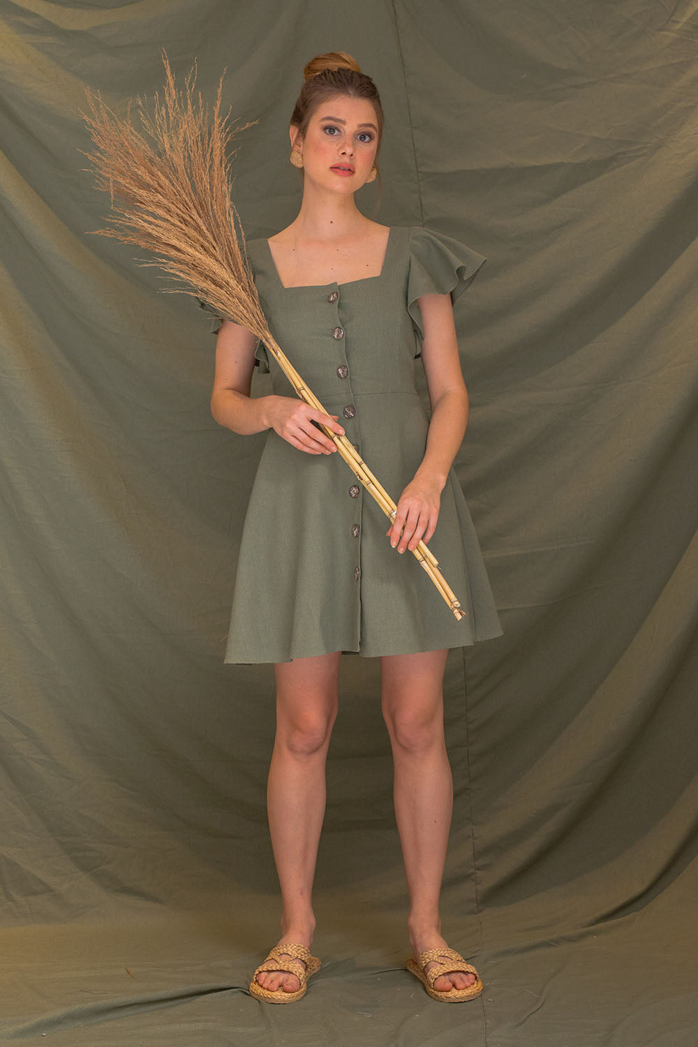 FIRST-1000x1500_Zoo_S19_L0092_001