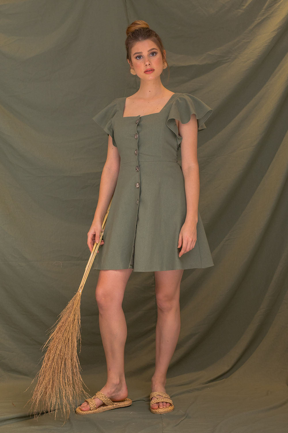 SEC-1000x1500_Zoo_S19_L0092_006