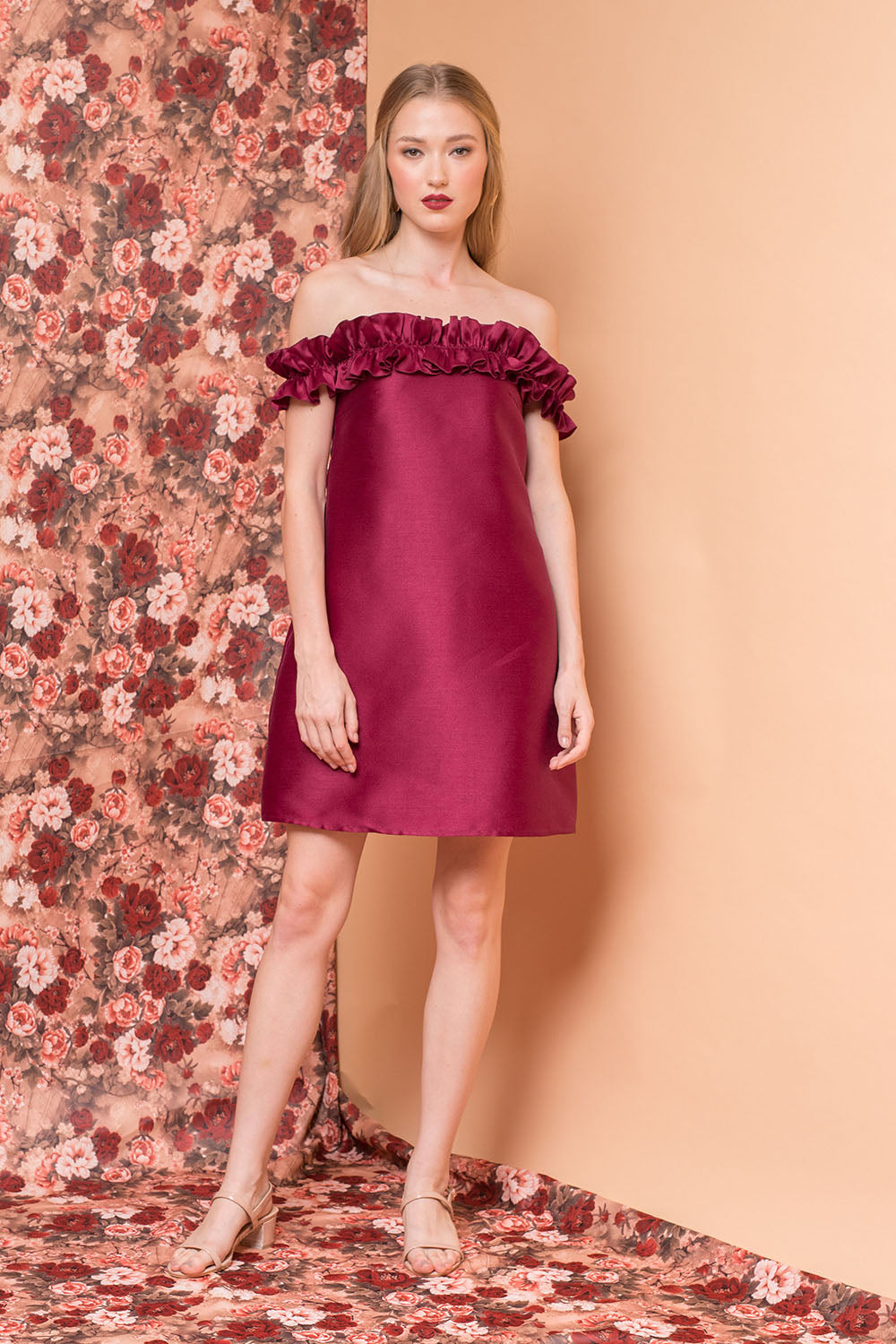 first-1000x1500_Zoo_HOL18_L067_002