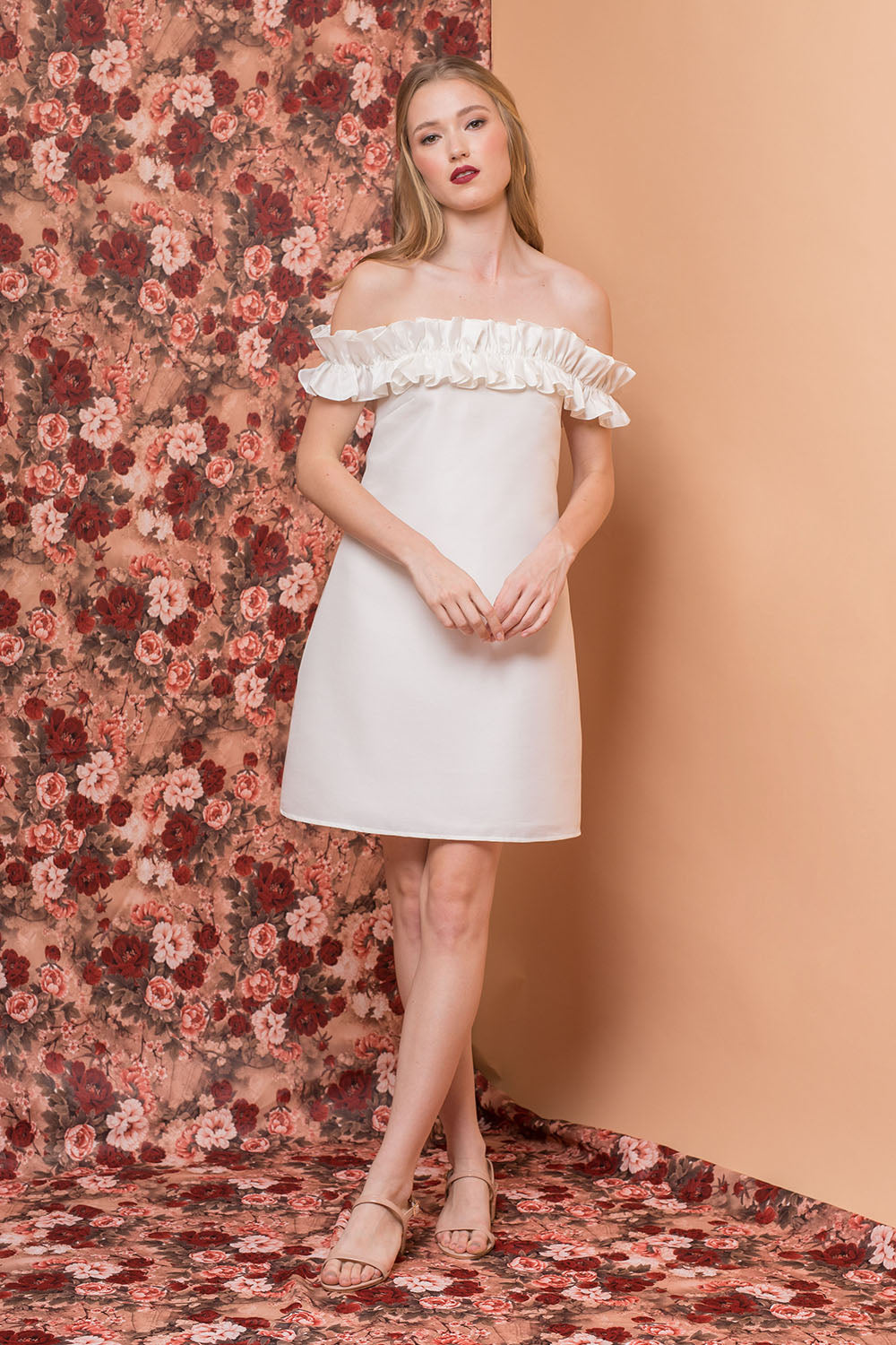 first-1000x1500_Zoo_HOL18_L069_004