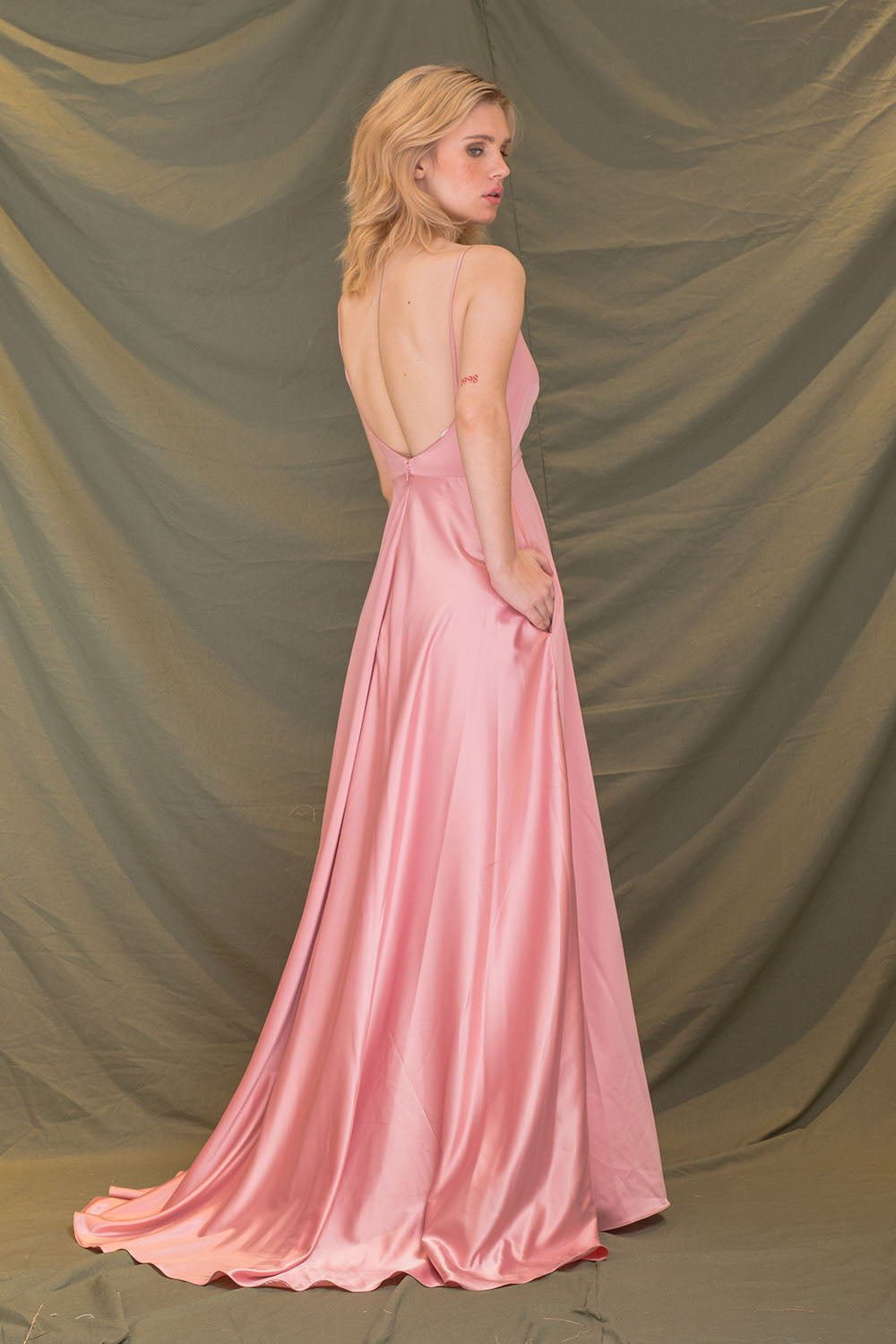 JACINTA Deep V Maxi Dress with Mini Trail and Pockets (Rose Pink Silk)