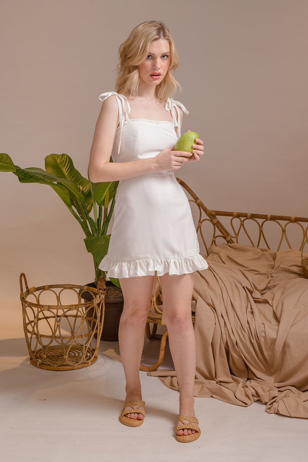 sec-1000x1500_0004_Zoo_S19_L0061_001