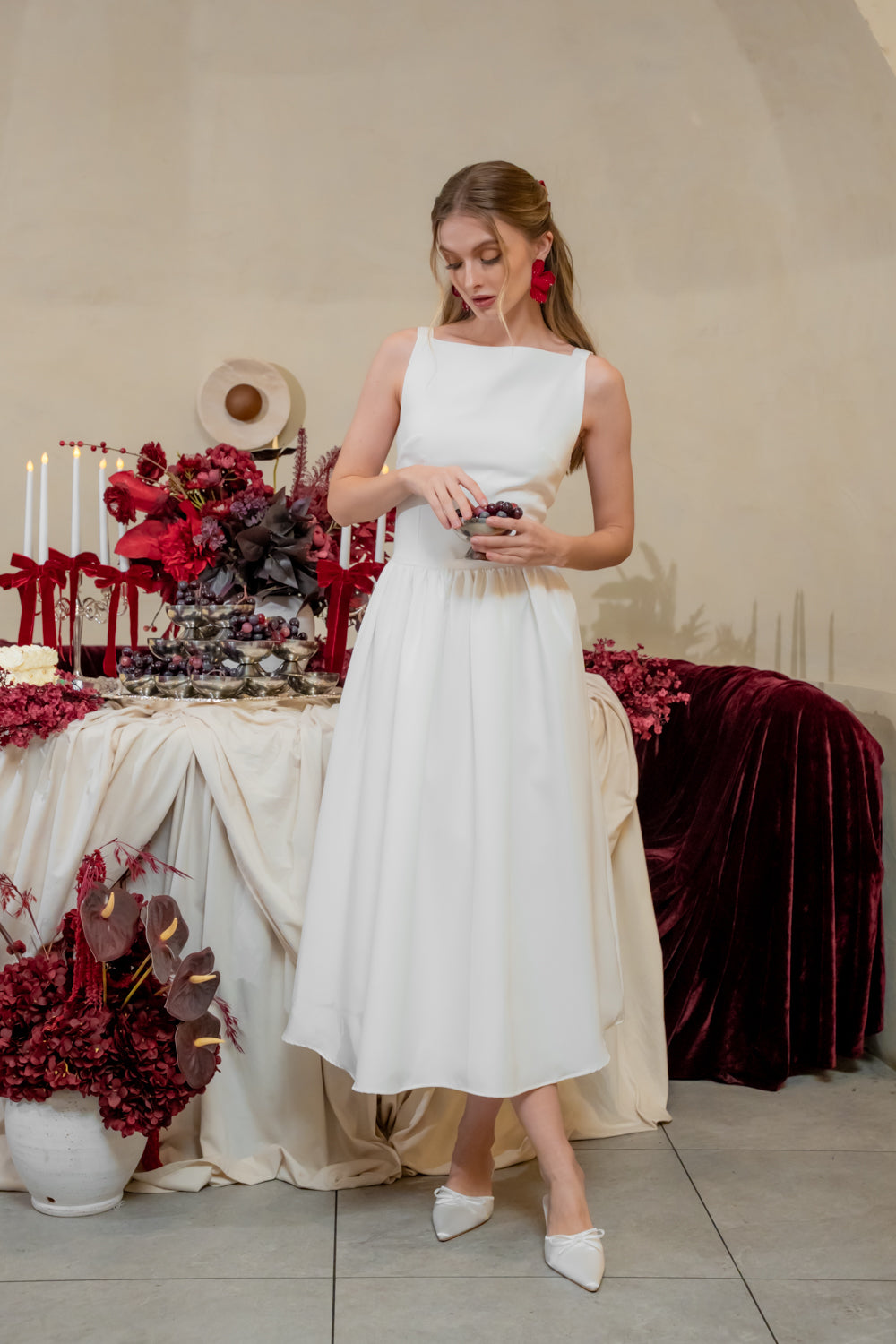 ROSINE DRESS Sleeveless Boat Neck Midi Dress (White Neocrepe)