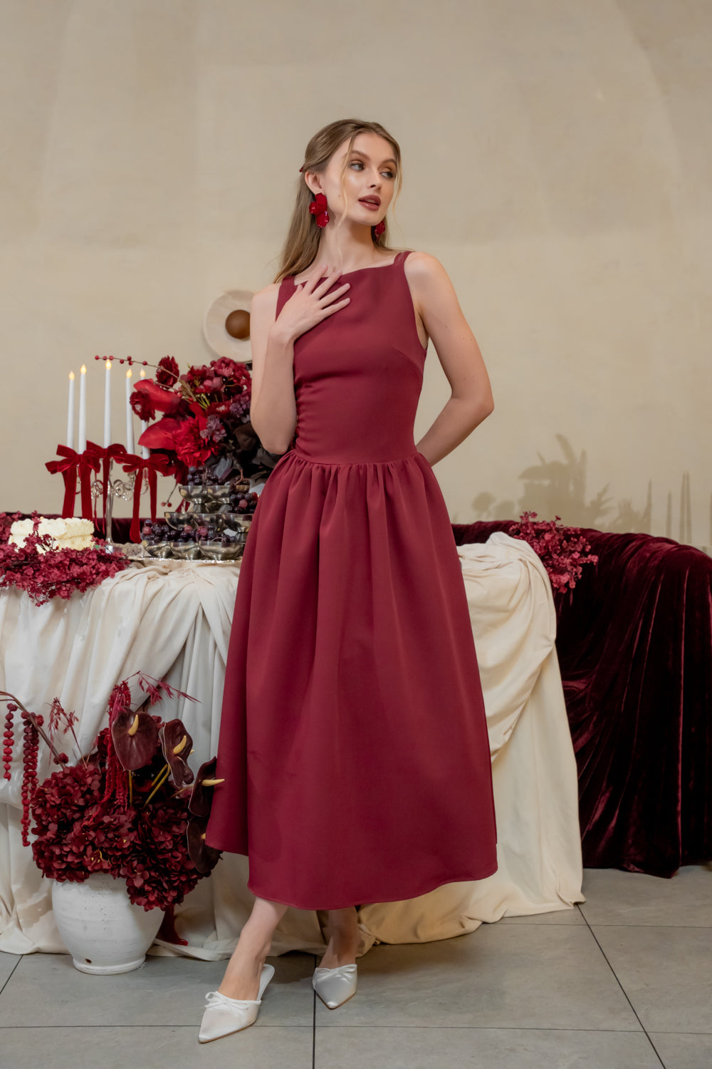 ROSINE DRESS Sleeveless Boat Neck Midi Dress (Maroon Neocrepe)