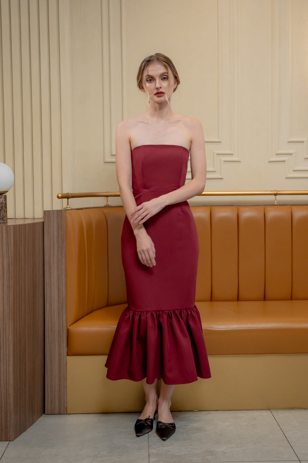 AMANDINE DRESS Strapless Midi Dress with Ruffle Hem (Dark Maroon Neocrep)