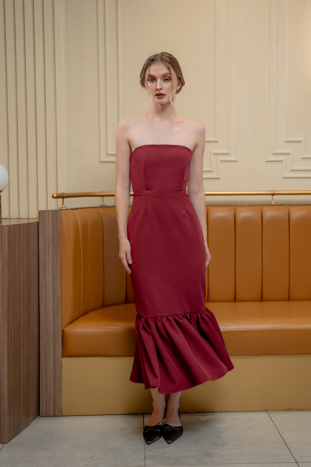 AMANDINE DRESS Strapless Midi Dress with Ruffle Hem (Dark Maroon Neocrep)