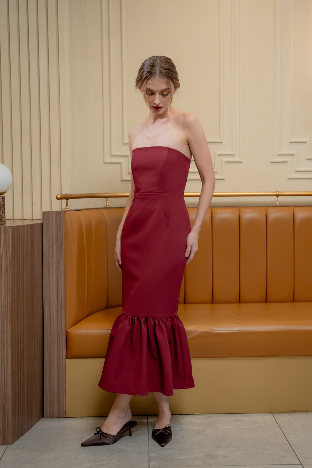 AMANDINE DRESS Strapless Midi Dress with Ruffle Hem (Dark Maroon Neocrep)