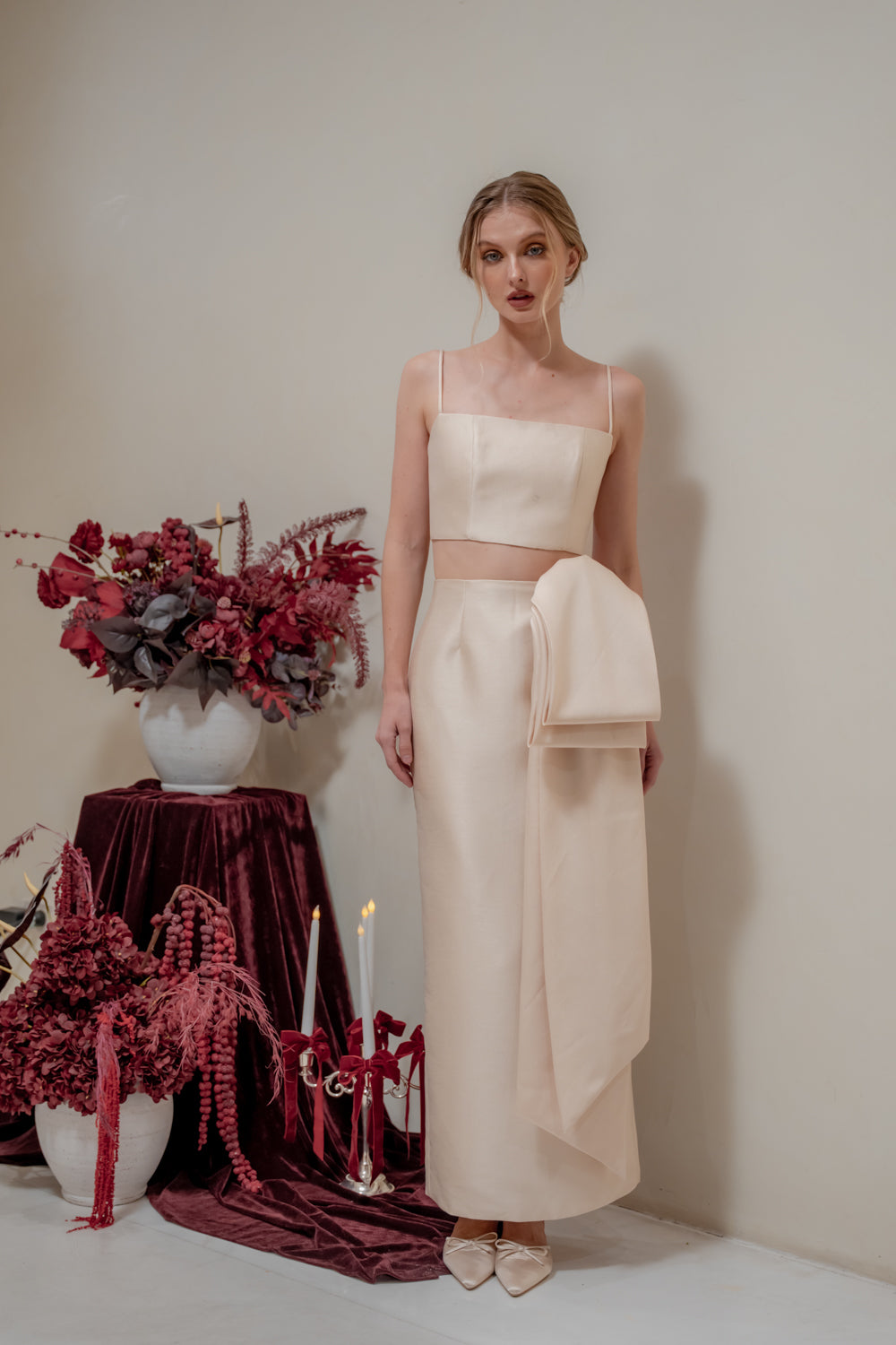 AMBROSIA SET Strappy Top and Side Bow Pencil Skirt (Light Gold Gazaar)