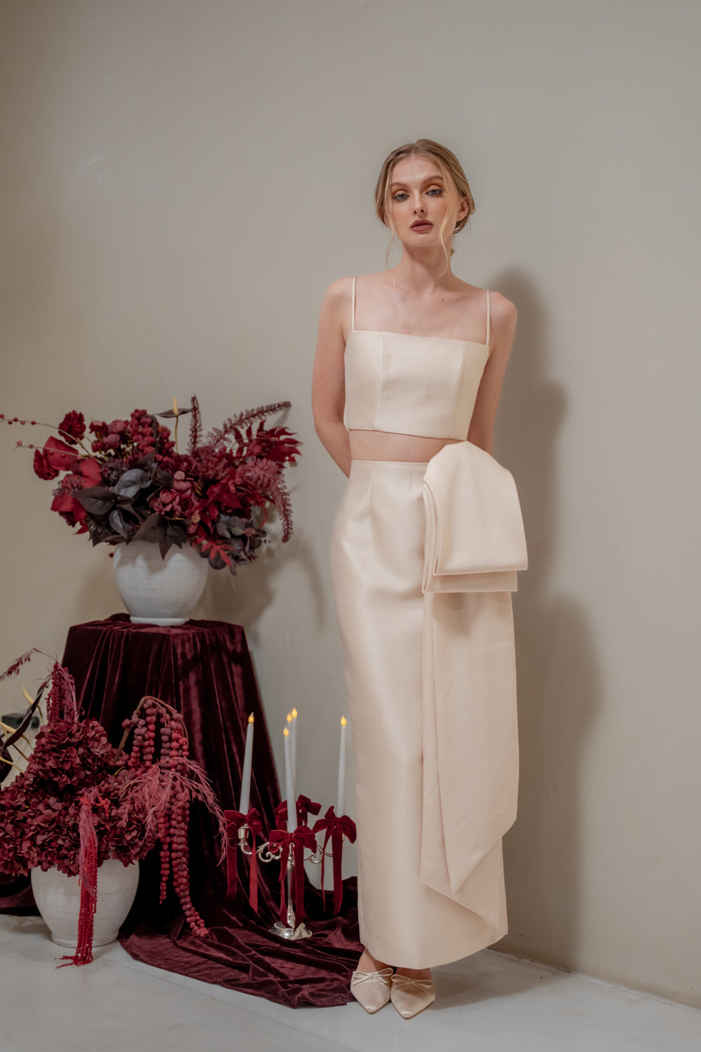 AMBROSIA SET Strappy Top and Side Bow Pencil Skirt (Light Gold Gazaar)