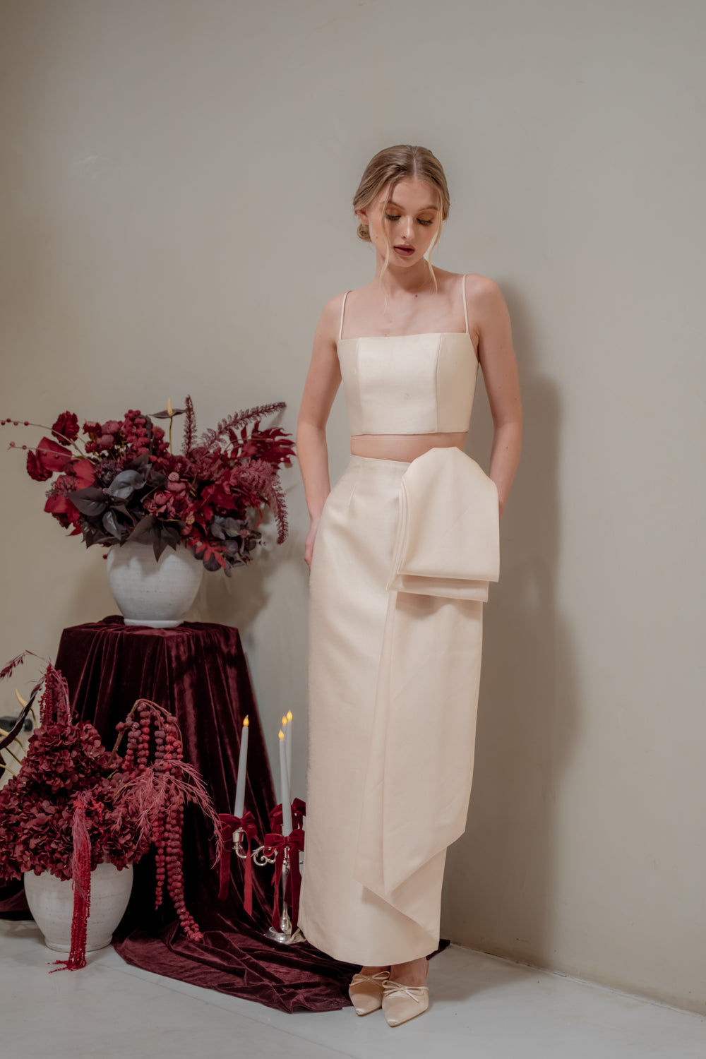 AMBROSIA SET Strappy Top and Side Bow Pencil Skirt (Light Gold Gazaar)