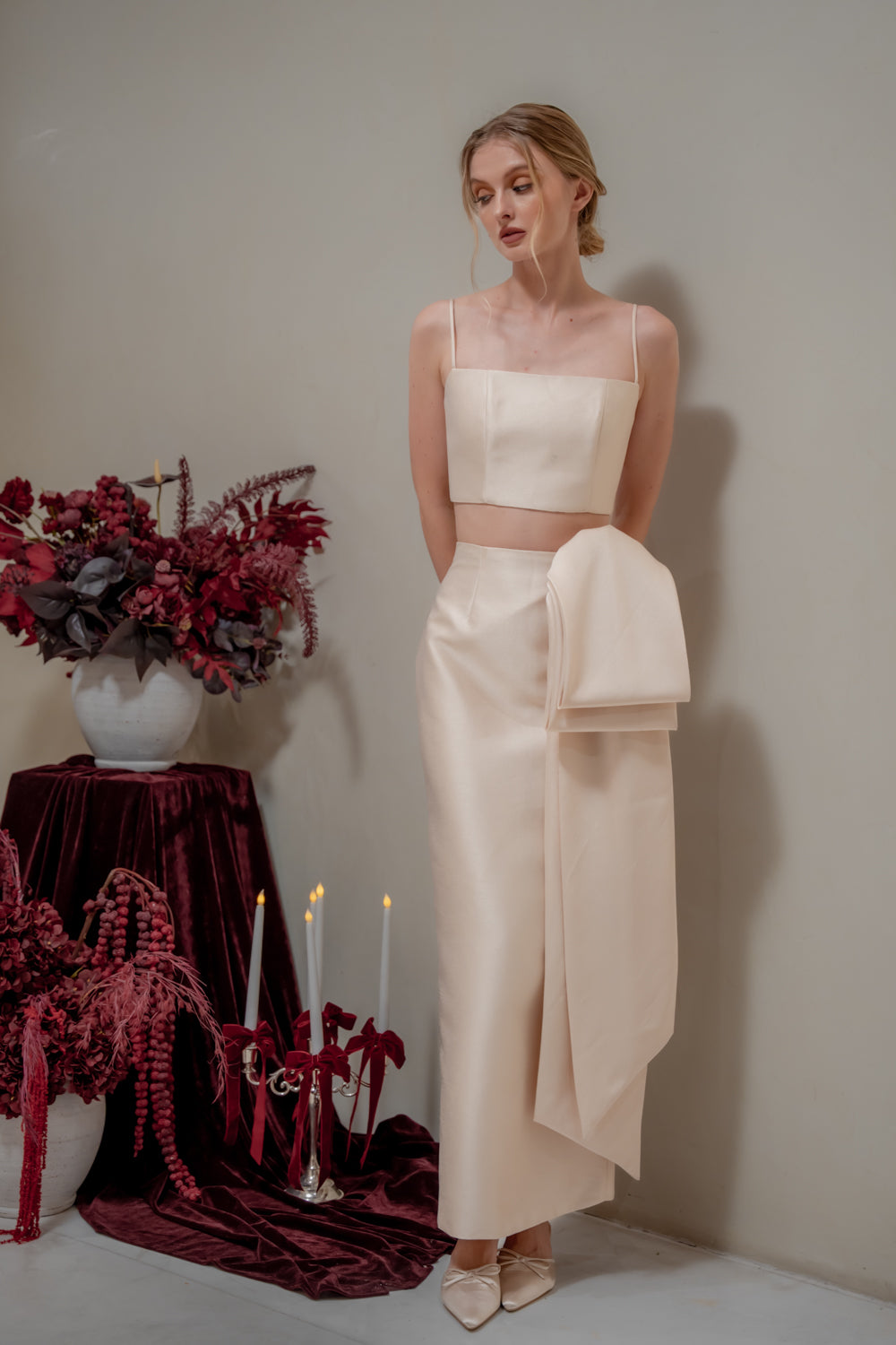 AMBROSIA SET Strappy Top and Side Bow Pencil Skirt (Light Gold Gazaar)