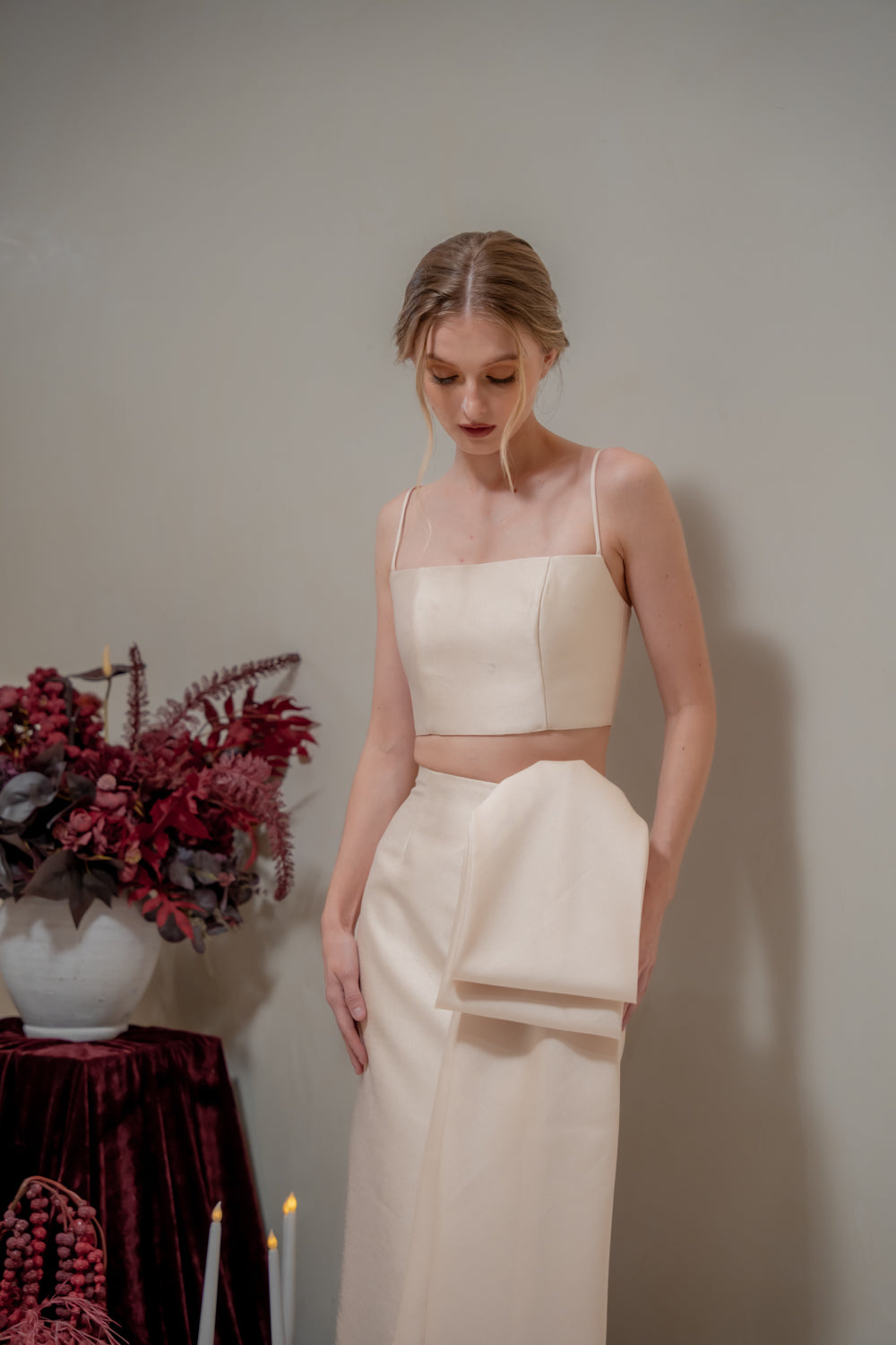 AMBROSIA SET Strappy Top and Side Bow Pencil Skirt (Light Gold Gazaar)