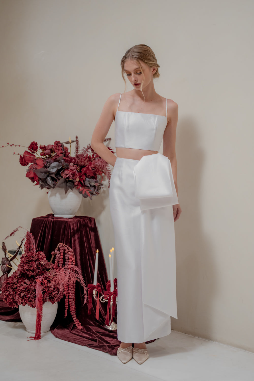 AMBROSIA SET Strappy Top and Side Bow Pencil Skirt (White Gazaar)