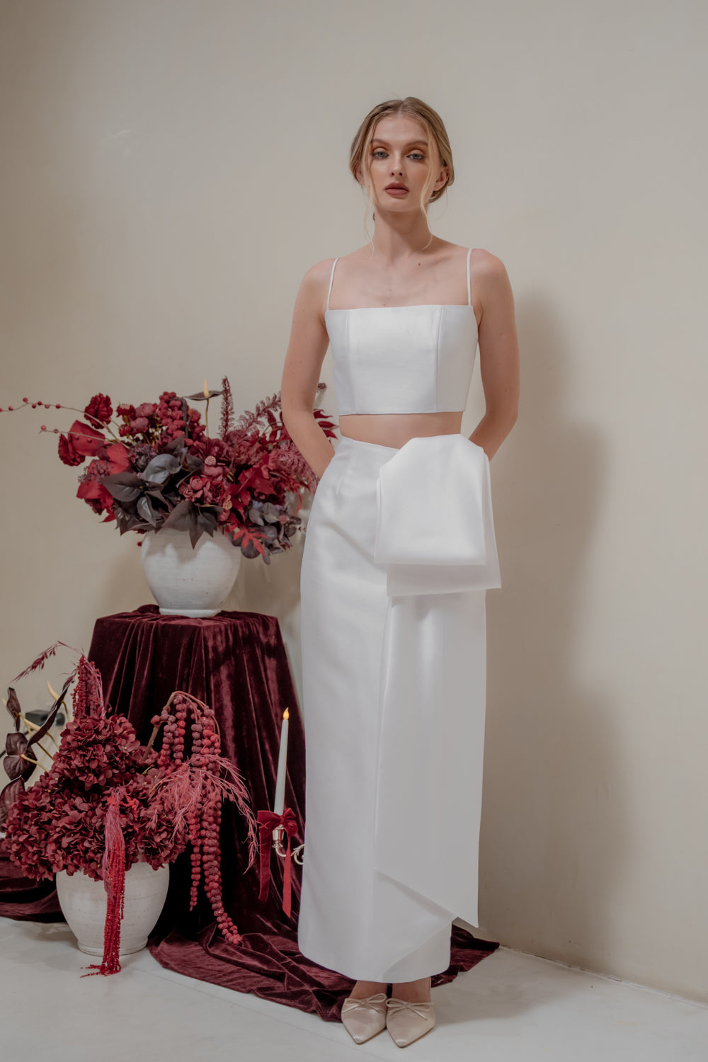 AMBROSIA SET Strappy Top and Side Bow Pencil Skirt (White Gazaar)