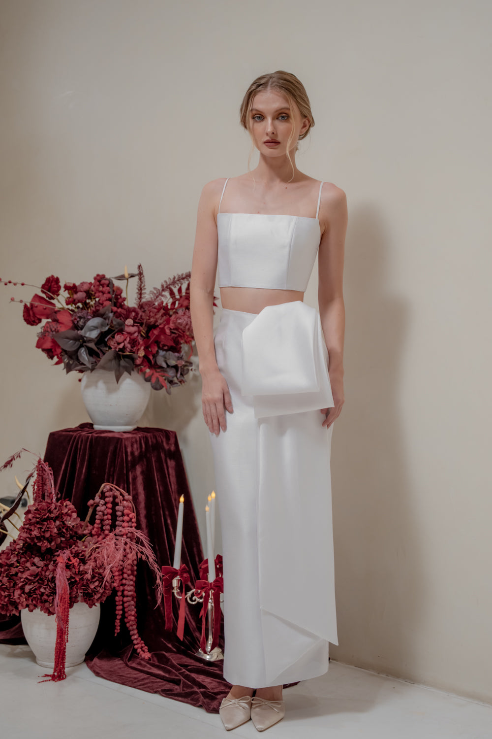 AMBROSIA SET Strappy Top and Side Bow Pencil Skirt (White Gazaar)