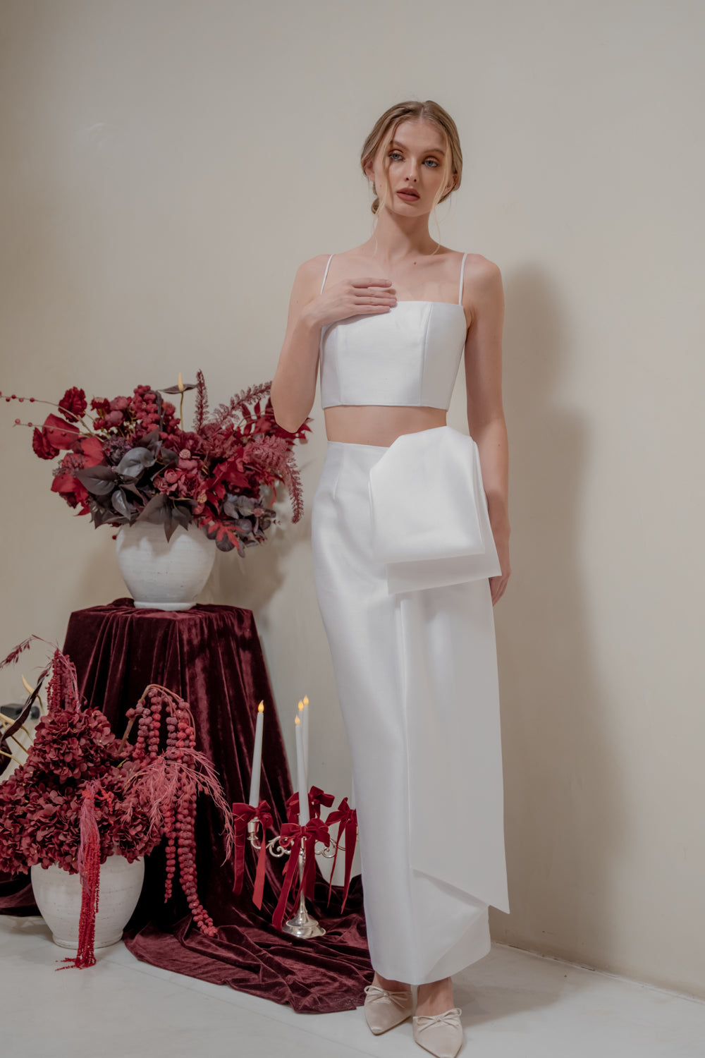 AMBROSIA SET Strappy Top and Side Bow Pencil Skirt (White Gazaar)