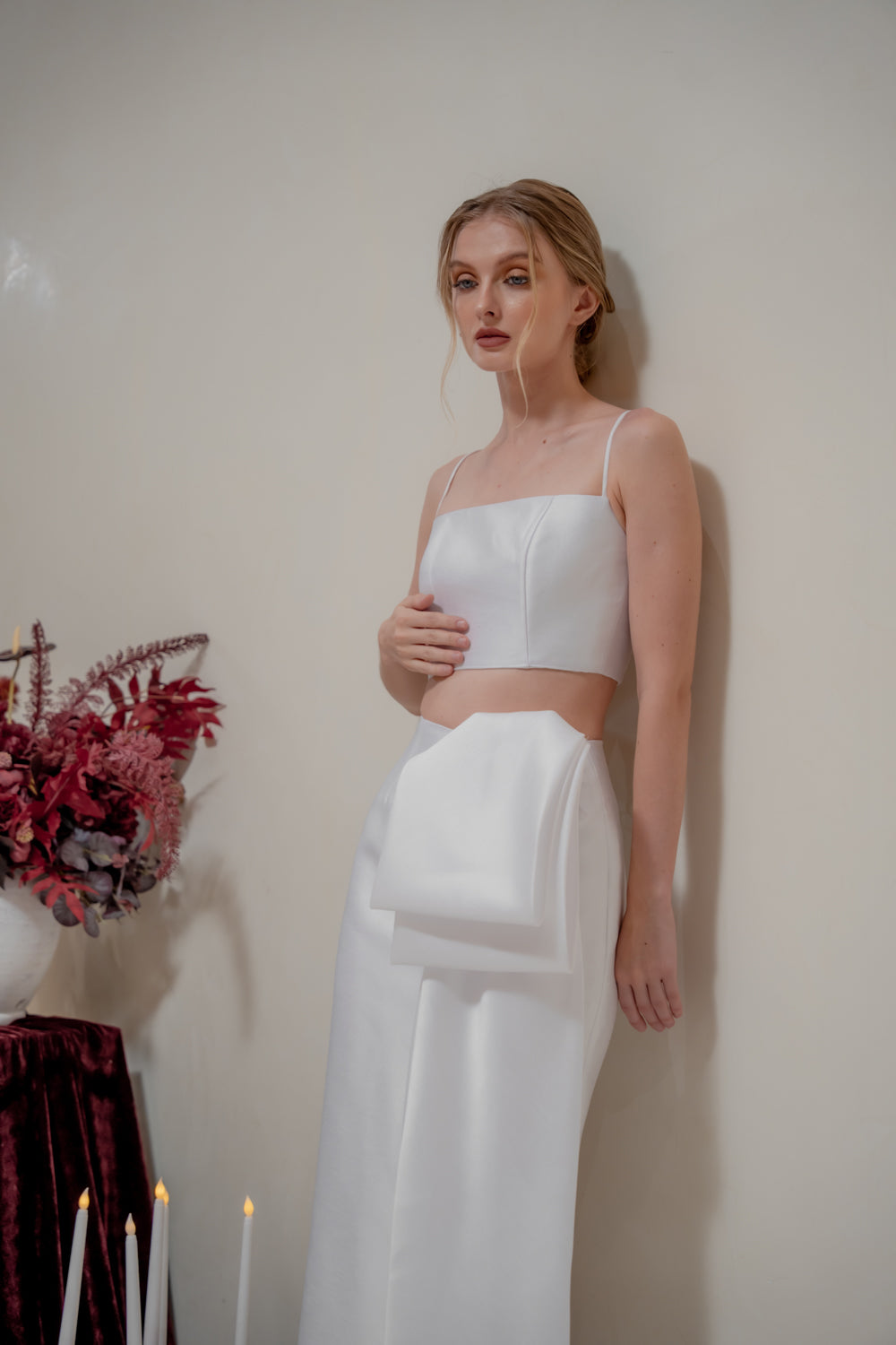 AMBROSIA SET Strappy Top and Side Bow Pencil Skirt (White Gazaar)