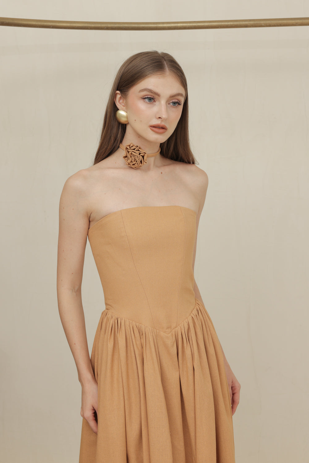 COCO DRESS Strapless Baroque Style Waist Midi Dress with Floral Neckpiece (Camel Linen)