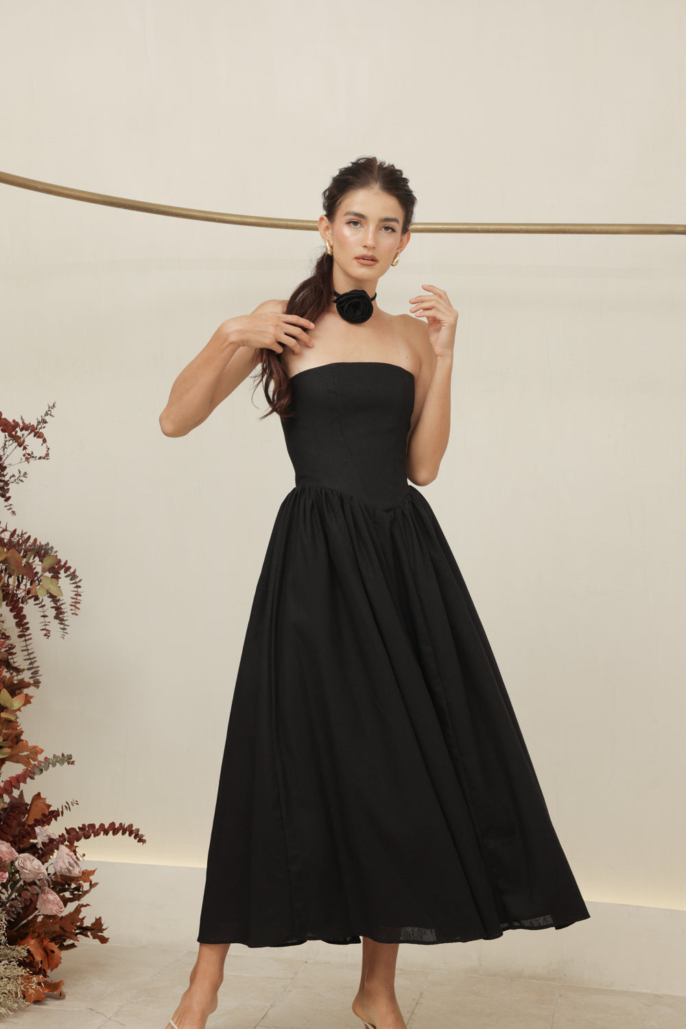 COCO DRESS Strapless Baroque Style Waist Midi Dress with Floral Neckpiece (Black Linen)