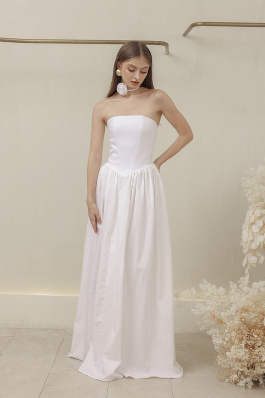 CAPUCINE DRESS Strapless Baroque Style Waist Maxi Dress with Floral Neckpiece (White Linen)