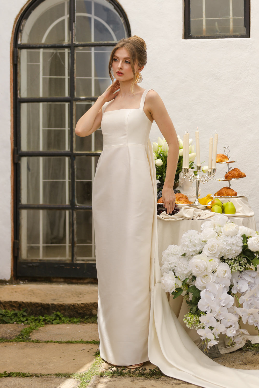GABRIELA Strappy Straight Cut Gown with Detachable Bow Trail (Ivory White Gazaar)