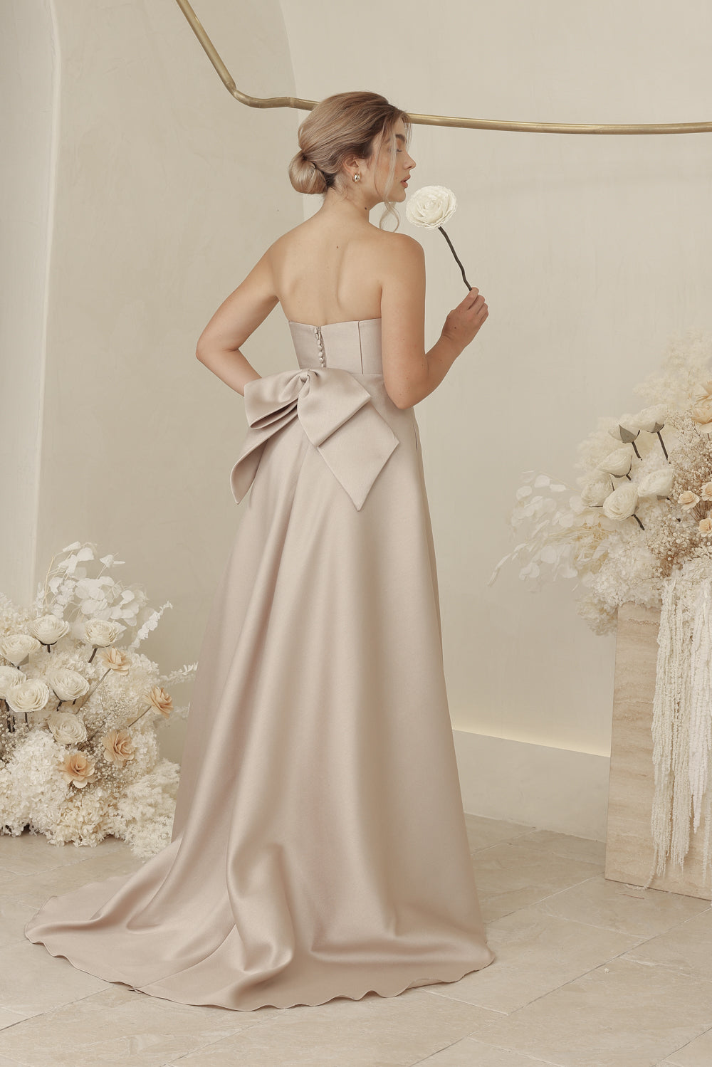 Strapless gown 2024