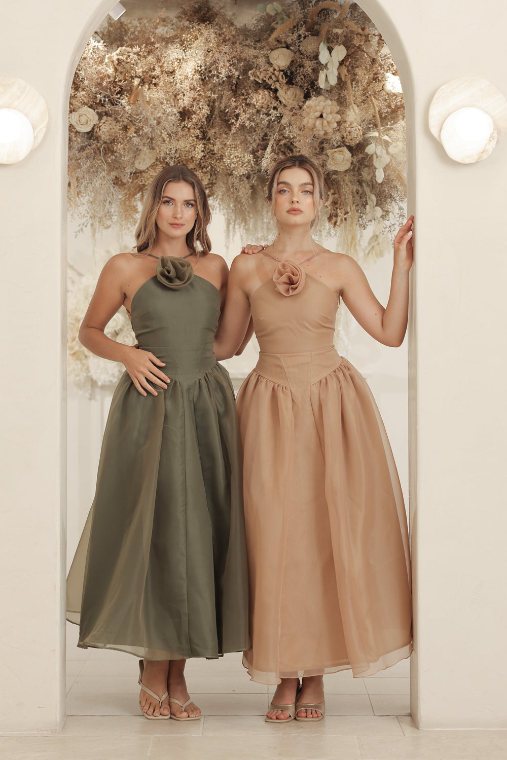CELESTE Sleeveless Baroque Style Waist Midi Dress with Floral Detail o ...