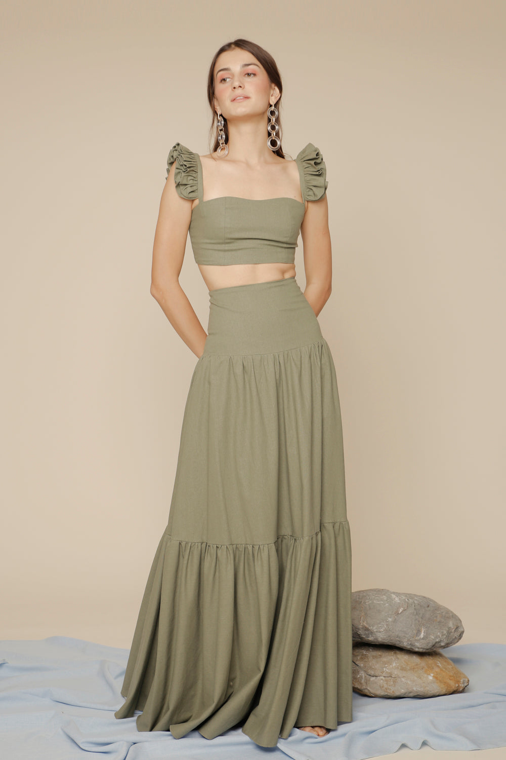 High waisted maxi outlet skirt and crop top