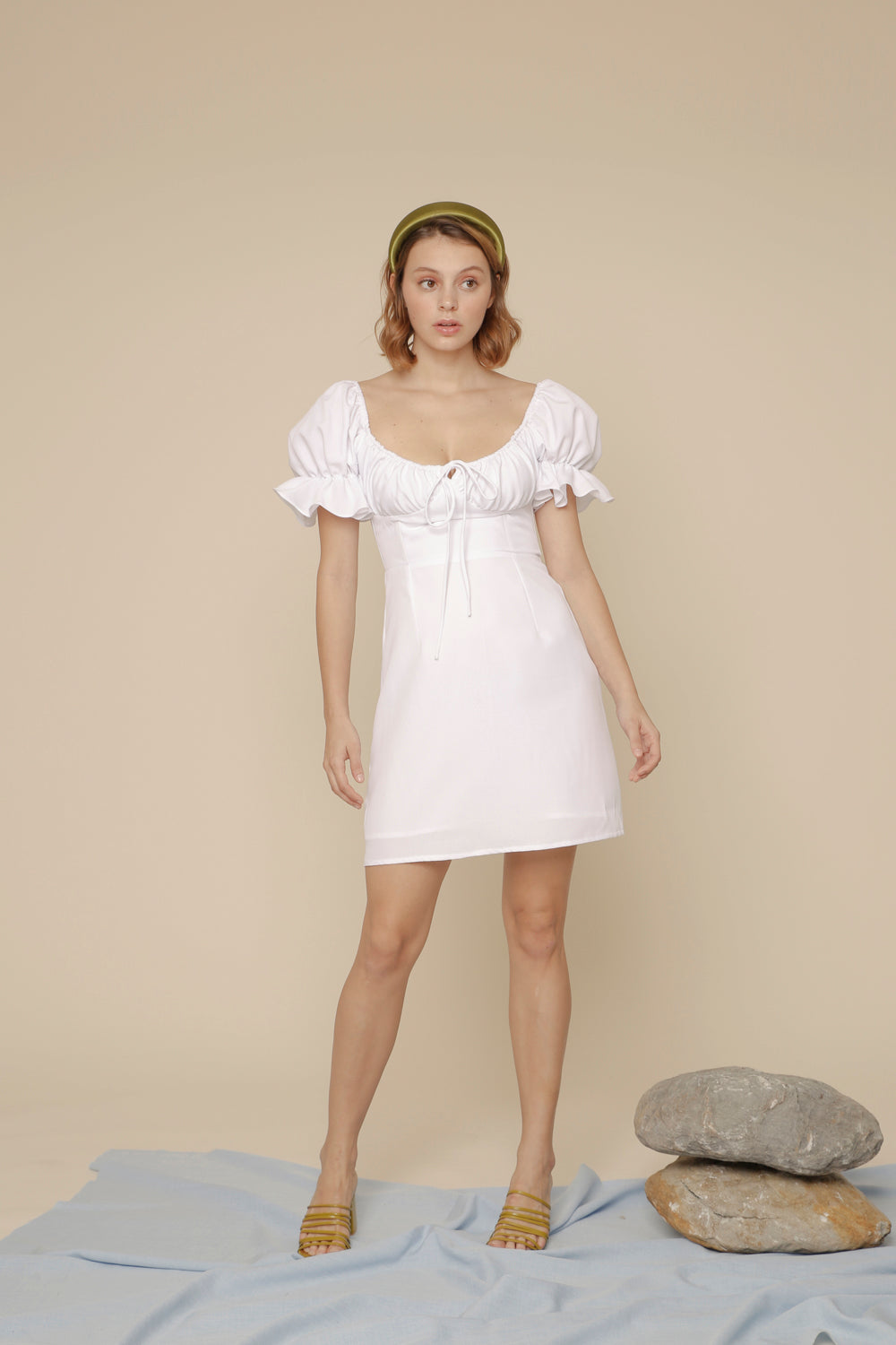 White puff sleeve mini hot sale dress