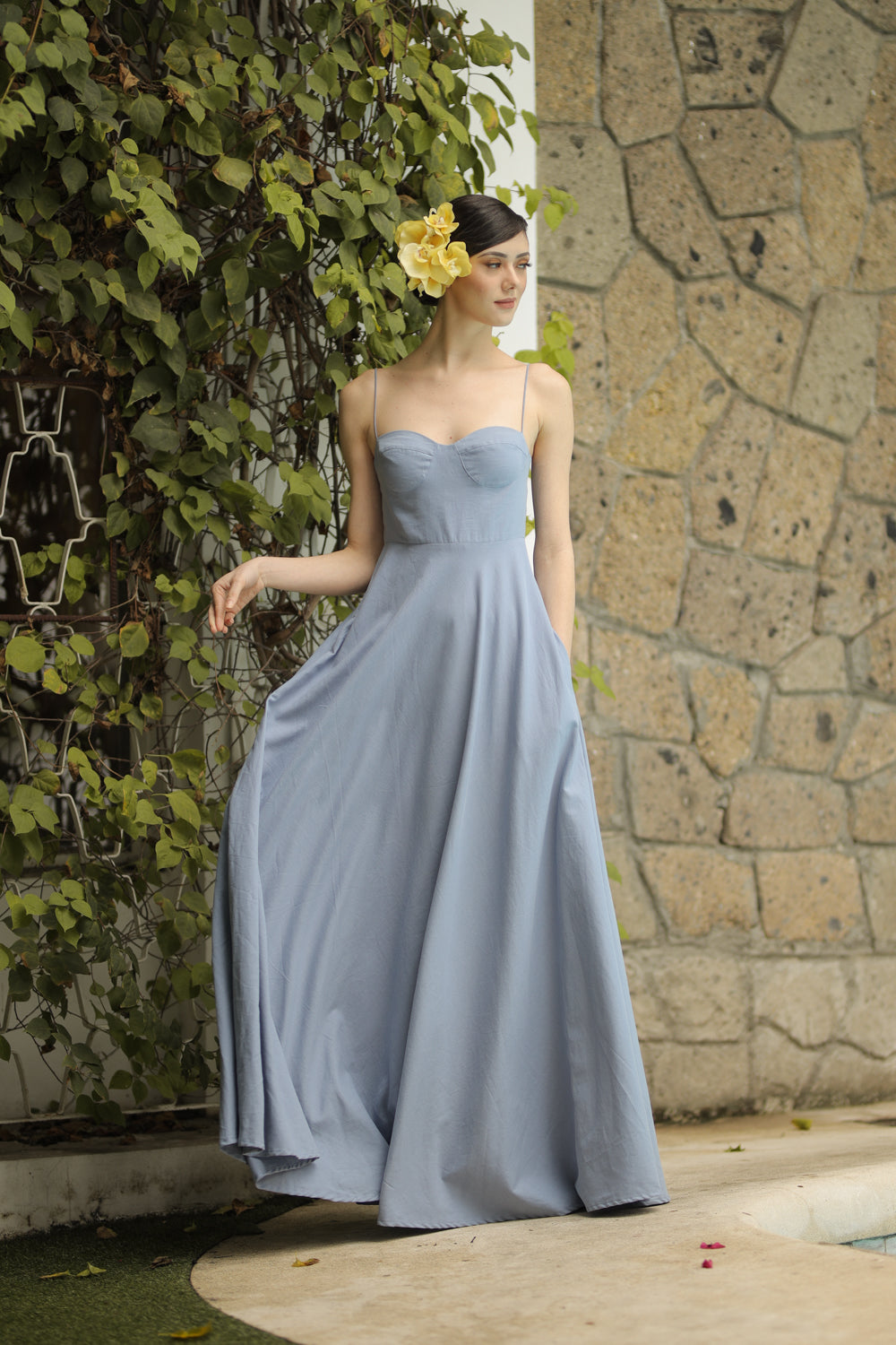 Floor length shop dress with pockets